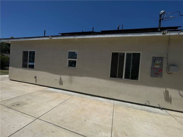 1012 Feliz Drive, Bakersfield, CA 93307