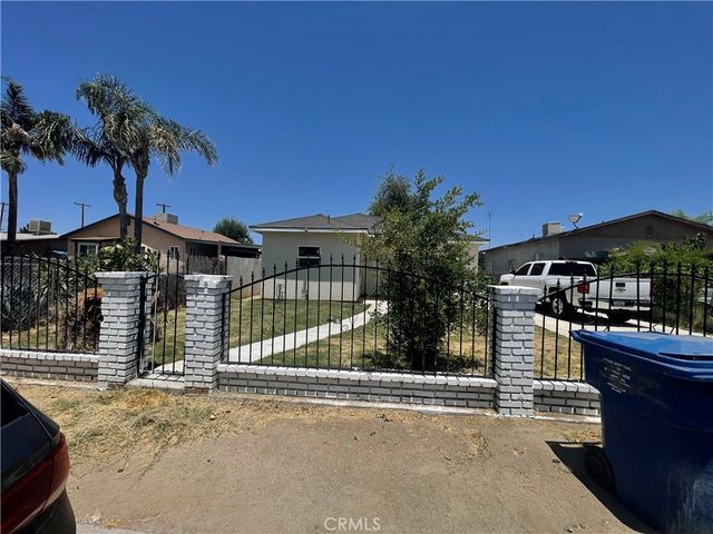 1012 Feliz Drive, Bakersfield, CA 93307