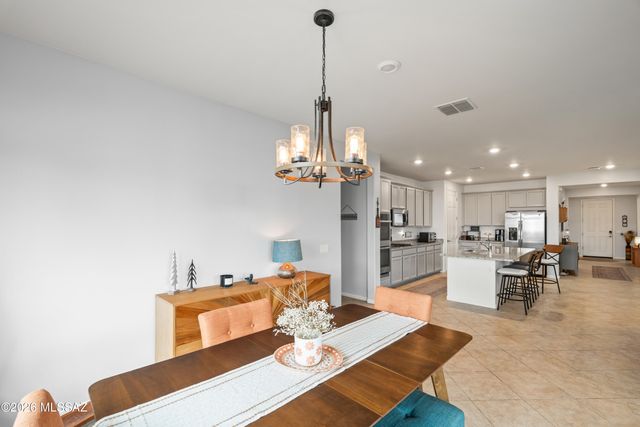 10337 S Pantano Knolls Drive, Vail, AZ 85641