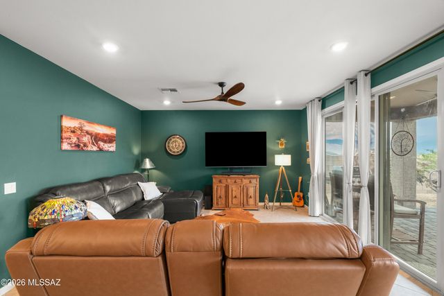 10337 S Pantano Knolls Drive, Vail, AZ 85641