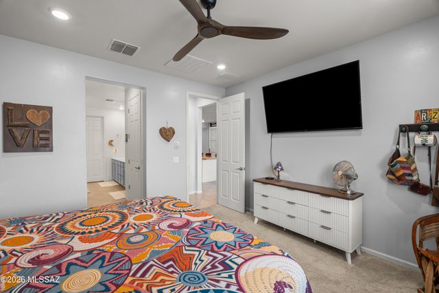 10337 S Pantano Knolls Drive, Vail, AZ 85641