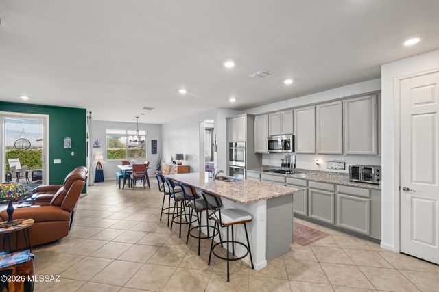 10337 S Pantano Knolls Drive, Vail, AZ 85641