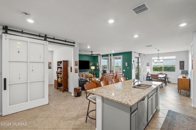 10337 S Pantano Knolls Drive, Vail, AZ 85641