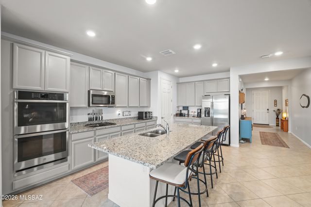 10337 S Pantano Knolls Drive, Vail, AZ 85641