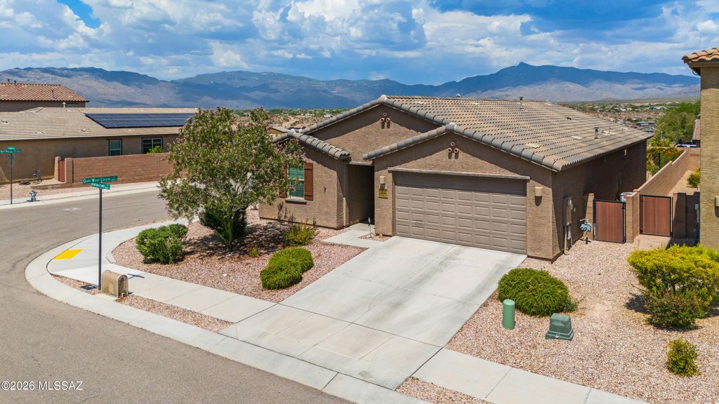 10337 S Pantano Knolls Drive, Vail, AZ 85641