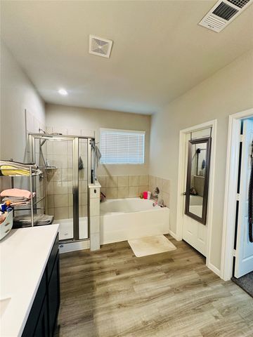 27126 Grey Fox Run, Magnolia, TX 77354