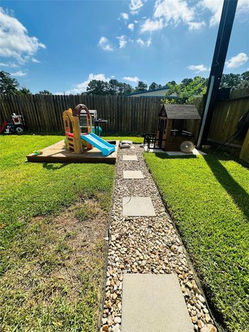 27126 Grey Fox Run, Magnolia, TX 77354