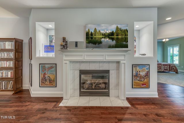 1023 Waterbrooke Lane, Johnson City, TN 37604