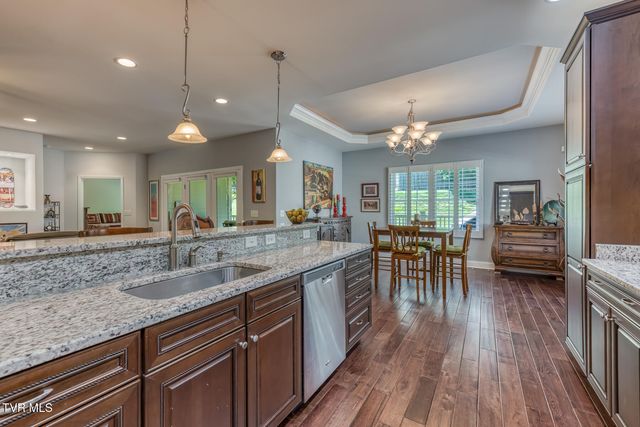 1023 Waterbrooke Lane, Johnson City, TN 37604