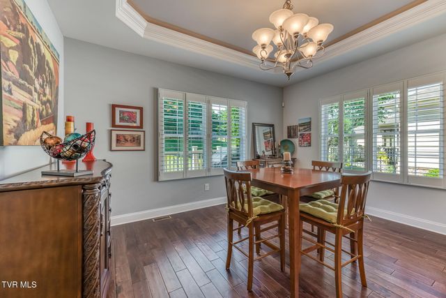 1023 Waterbrooke Lane, Johnson City, TN 37604