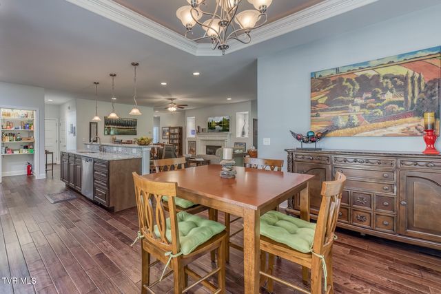 1023 Waterbrooke Lane, Johnson City, TN 37604