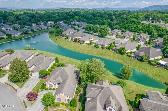 1023 Waterbrooke Lane, Johnson City, TN 37604