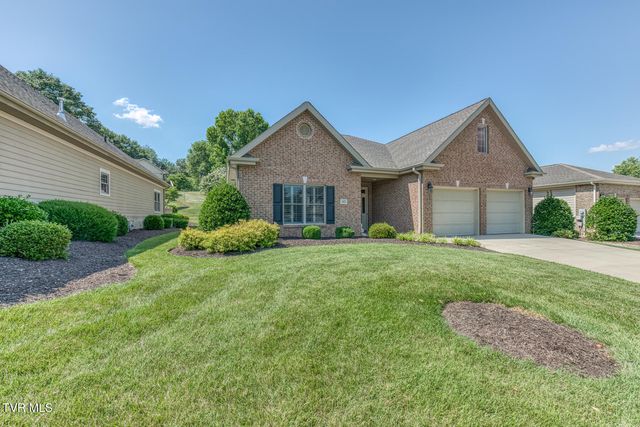 1023 Waterbrooke Lane, Johnson City, TN 37604