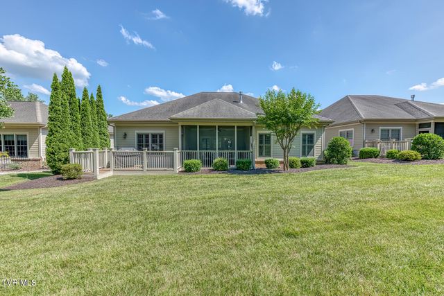 1023 Waterbrooke Lane, Johnson City, TN 37604