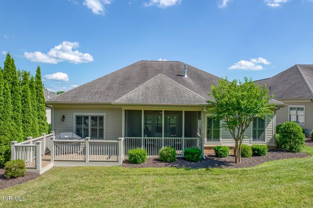 1023 Waterbrooke Lane, Johnson City, TN 37604