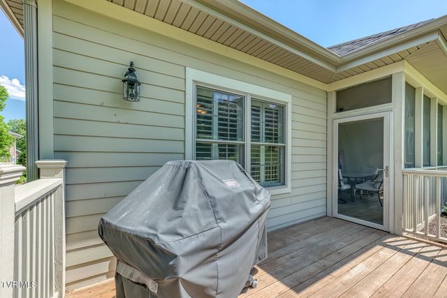 1023 Waterbrooke Lane, Johnson City, TN 37604