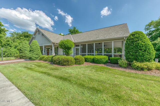 1023 Waterbrooke Lane, Johnson City, TN 37604