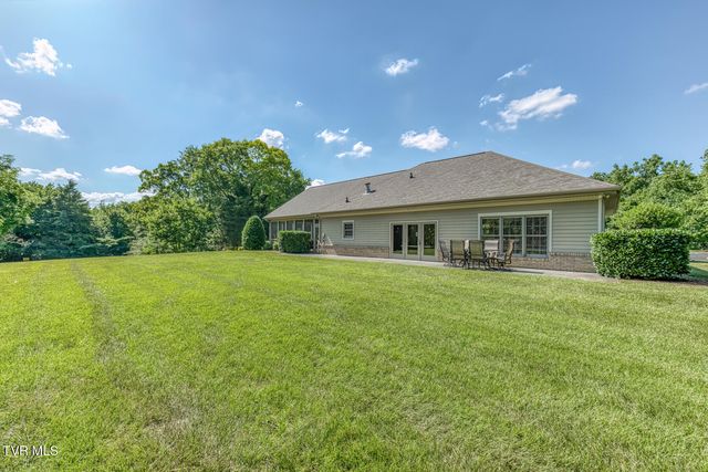 1023 Waterbrooke Lane, Johnson City, TN 37604