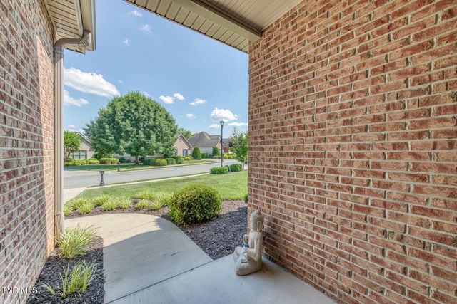 1023 Waterbrooke Lane, Johnson City, TN 37604