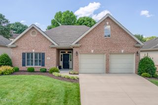 1023 Waterbrooke Lane, Johnson City, TN 37604
