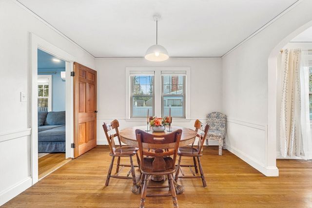 30 Pine Plain Rd, Wellesley, MA 02481