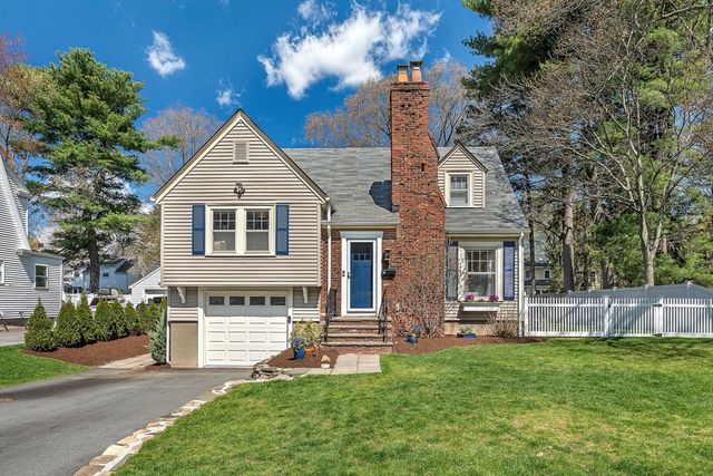 30 Pine Plain Rd, Wellesley, MA 02481