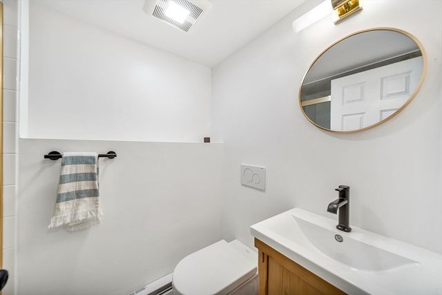 30 Pine Plain Rd, Wellesley, MA 02481