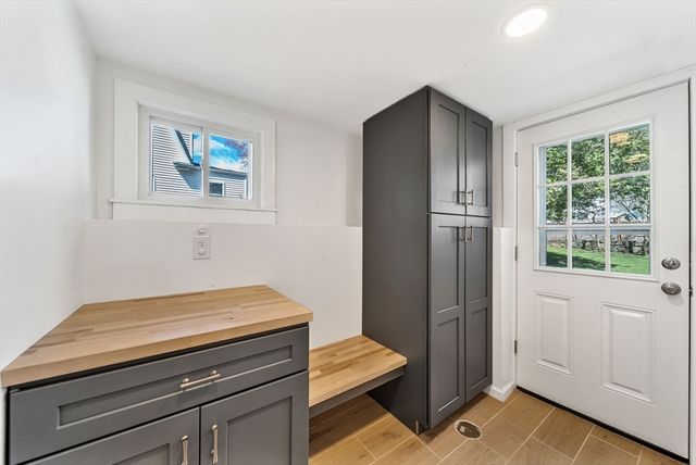 30 Pine Plain Rd, Wellesley, MA 02481