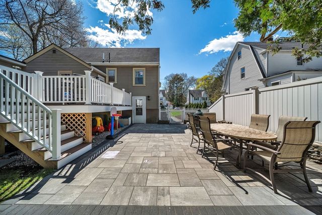 30 Pine Plain Rd, Wellesley, MA 02481