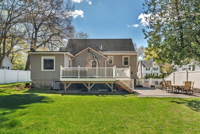 30 Pine Plain Rd, Wellesley, MA 02481