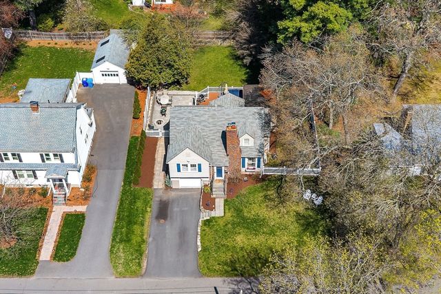 30 Pine Plain Rd, Wellesley, MA 02481