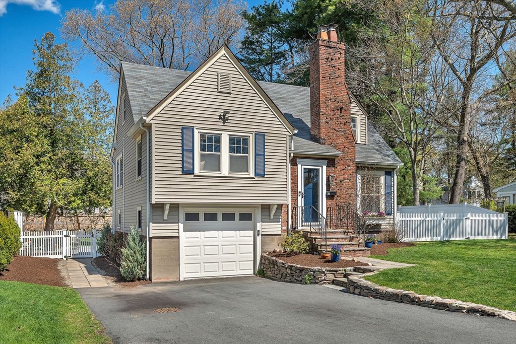 30 Pine Plain Rd, Wellesley, MA 02481