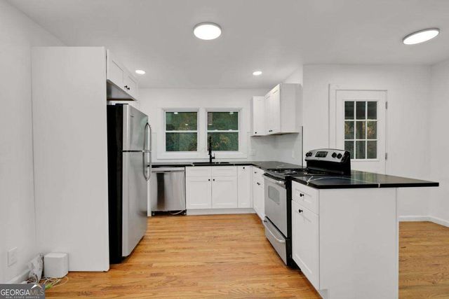 1382 Childress Drive, Atlanta, GA 30311