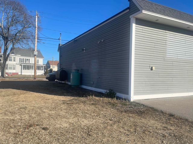 20 Summer Street, Rochester, NH 03867