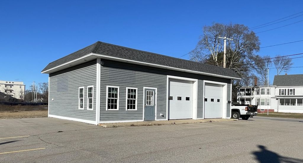 20 Summer Street, Rochester, NH 03867