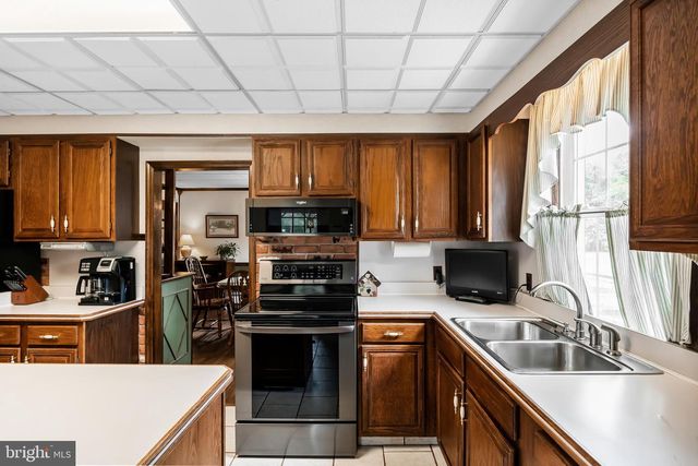 711 S EGG HARBOR RD, Hammonton, NJ 08037