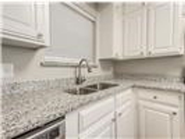 520 Pecan Acres Court, Arlington, TX 76013