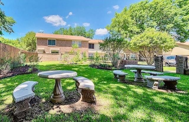 520 Pecan Acres Court, Arlington, TX 76013