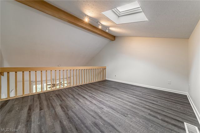 368 Leverett Lane, Highland Heights, OH 44143