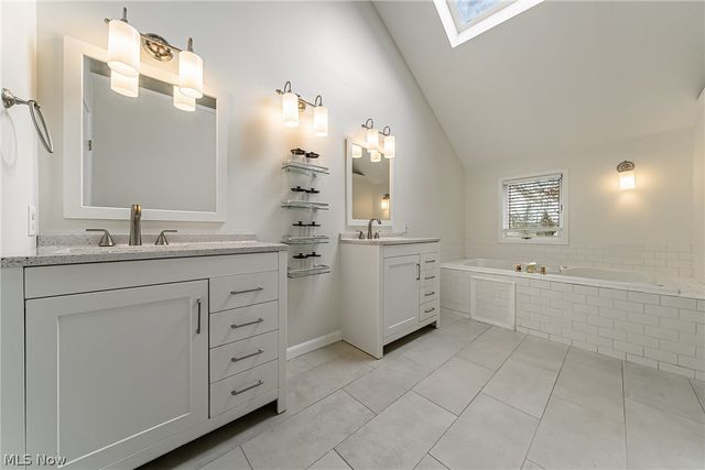 368 Leverett Lane, Highland Heights, OH 44143