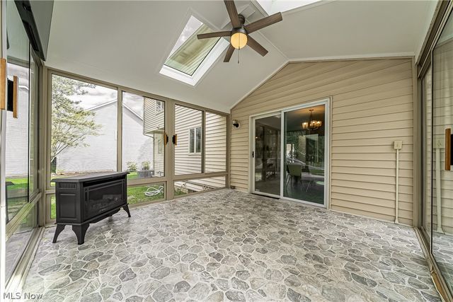 368 Leverett Lane, Highland Heights, OH 44143
