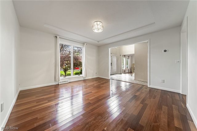 368 Leverett Lane, Highland Heights, OH 44143