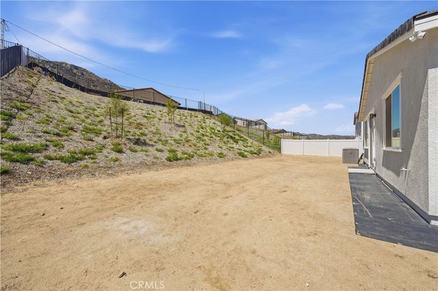 15361 Darnell, Lake Elsinore, CA 92530