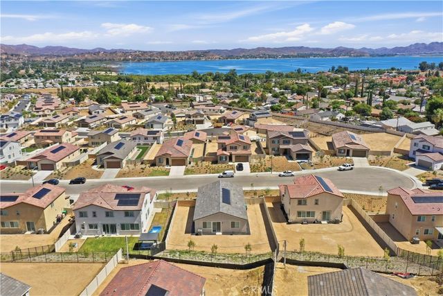 15361 Darnell, Lake Elsinore, CA 92530