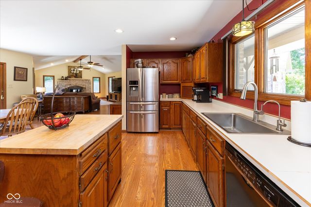 1195 N County Road 600 E, Avon, IN 46123