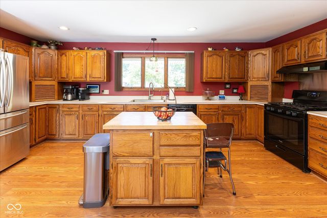 1195 N County Road 600 E, Avon, IN 46123