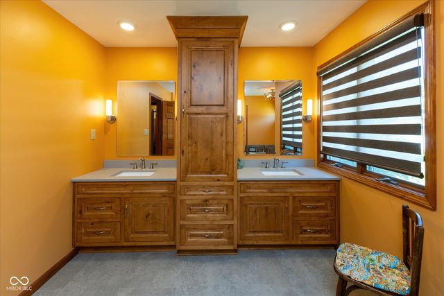 1195 N County Road 600 E, Avon, IN 46123