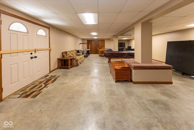 1195 N County Road 600 E, Avon, IN 46123