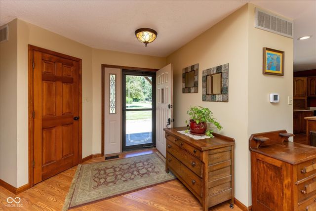 1195 N County Road 600 E, Avon, IN 46123