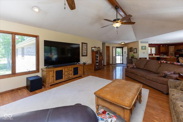 1195 N County Road 600 E, Avon, IN 46123